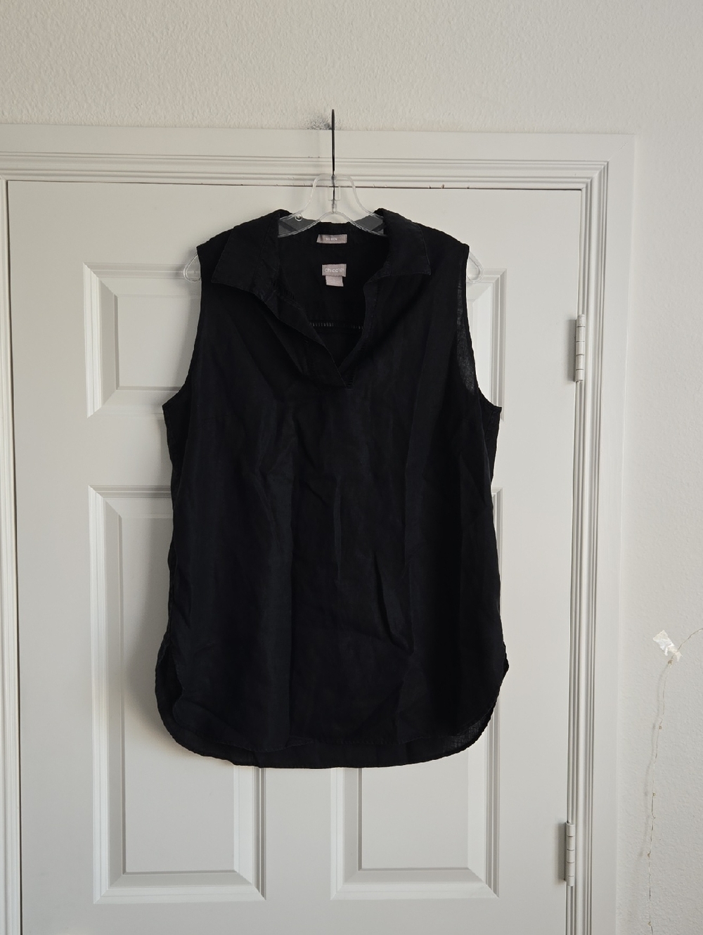 Chico's Black Sleeveless V-Neck Collared Camisole